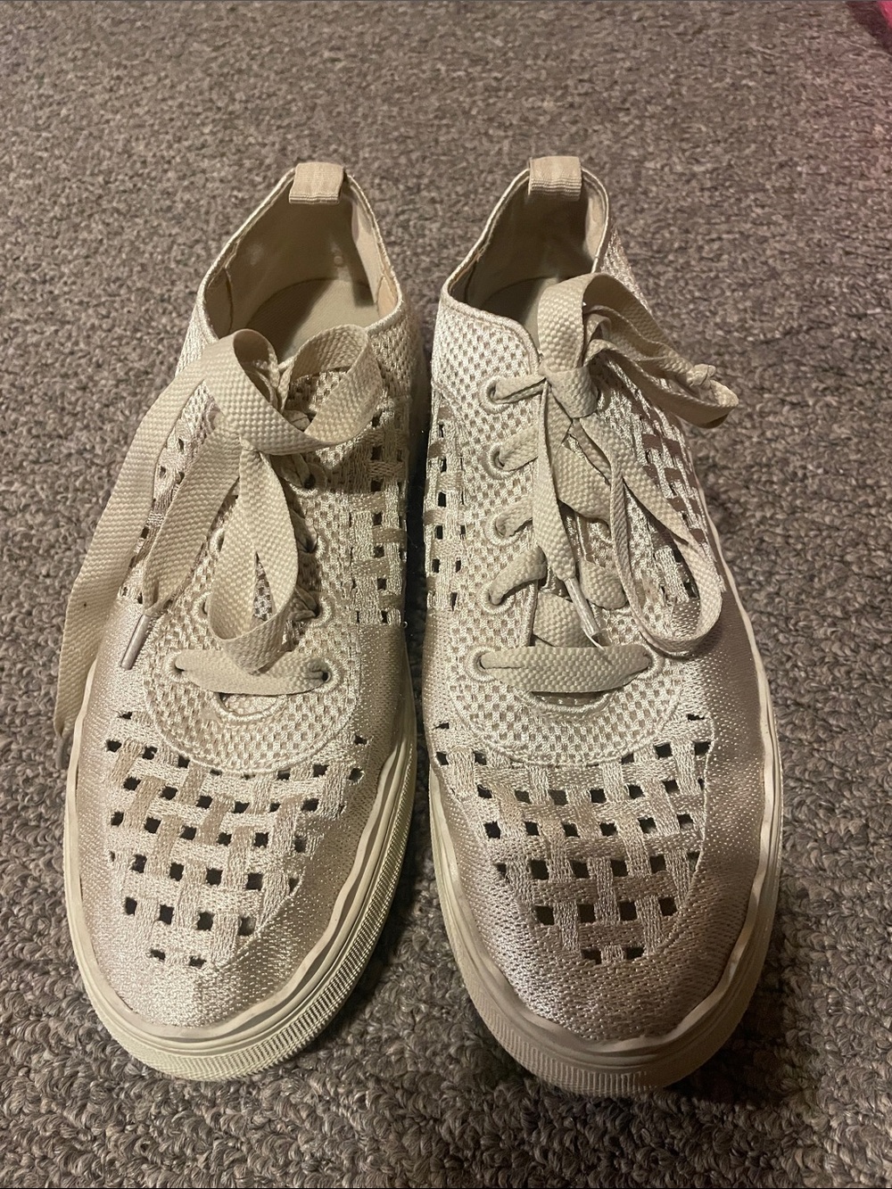 Vince Camuto sneakers
